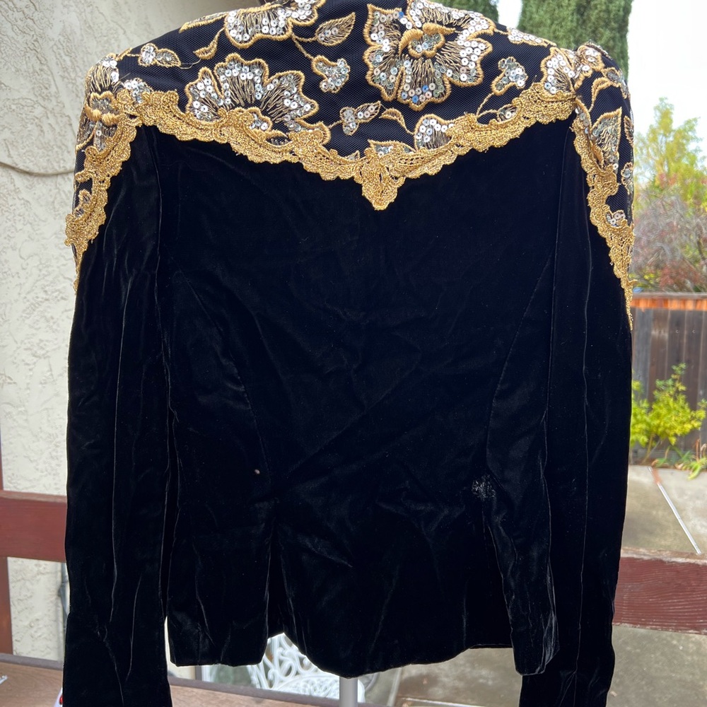 Jessica McClintock Black Jacket with Gold Embroidery size 6 - Picture 2 of 15